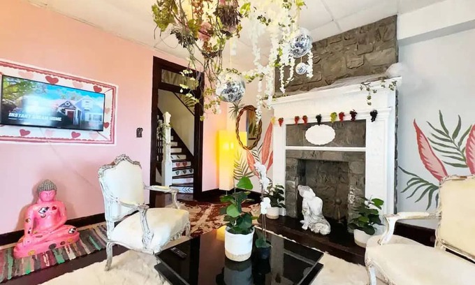 Weehawken Apartment | Union City Spacious 4-bedroom home with NYC Views+FREE Parking