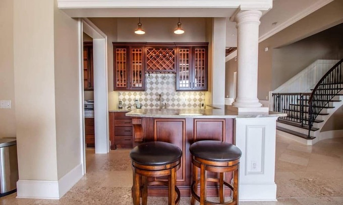 Florida Central Atlantic Coast House | LakeFront Pool Mansion 12 min from Disney!