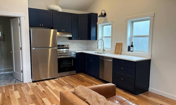 Hilltop House | Cozy M Street Carriage House