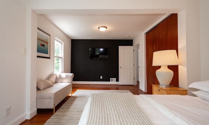 Takoma Park House | Family-sized Home ~ 6 Mi to DC the National Mall and Capitol Hill