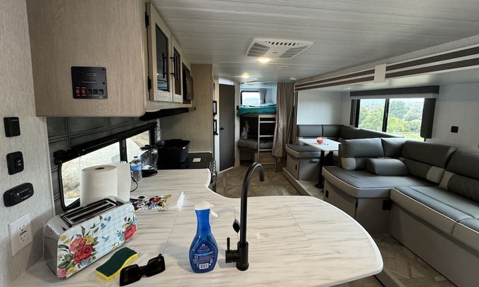Rancho Mirage House | Modern Trailer in Rancho Mirage