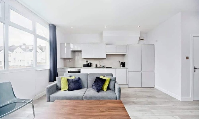 West Thornton Apartment | Chic 1BR Thornton Flat - Charm and City Access