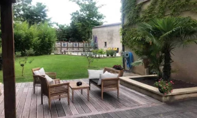 Gaillac Villa | Homerez - Villa for 6 ppl. with swimming-pool, garden and terrace at Gaillac