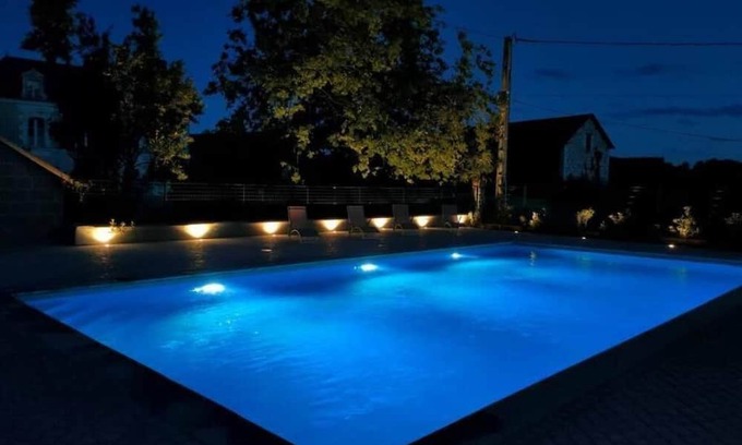 Mareuil-sur-Cher Apartment | LES Coquelicots +piscine