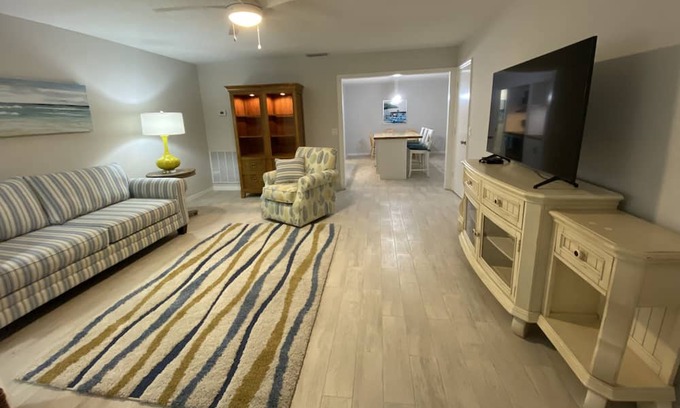 Rock Ridge Apartment | Spacious 2BR/2BA 5 min to beach with yard and garage