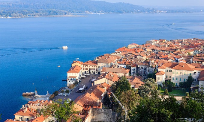 Meina Apartment | Talisma Apartment Few Minutes From Lake, Meina, Italy