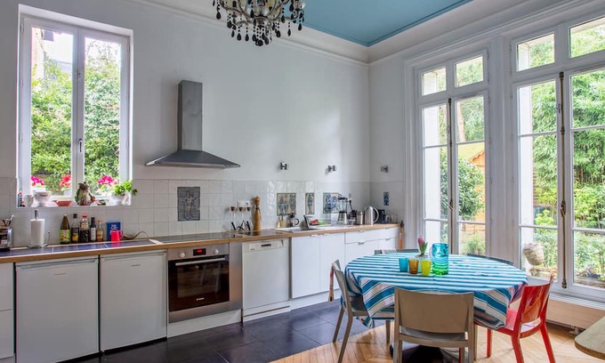 Neuilly-sur-Seine House | Private mansion in Neuilly-sur-Seine