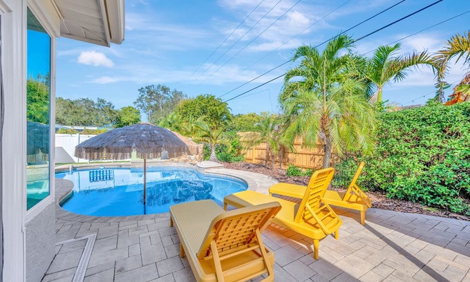 Seminole House | Sunshine Bungalow: Heated Pool, Hottub, Game Room!