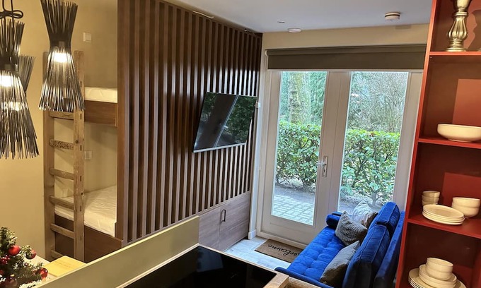 Municipality of Oisterwijk Apartment | Welcome to our cozy Tiny House Ven, a charming space of 25m²