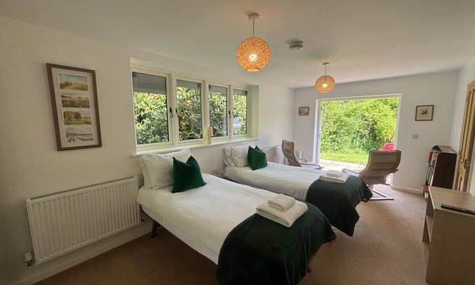 Andover Apartment | The Chalet, Lime Tree Cottage Andover