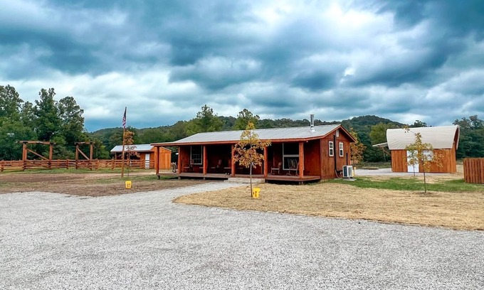 Jenkins Cabin | South Camp