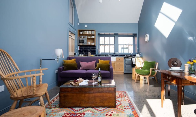 Haddington Apartment | SHEPHERD'S BOTHY AT PAPPLE STEADING - a luxury bolthole for 2 close to East Lothian's outstanding co