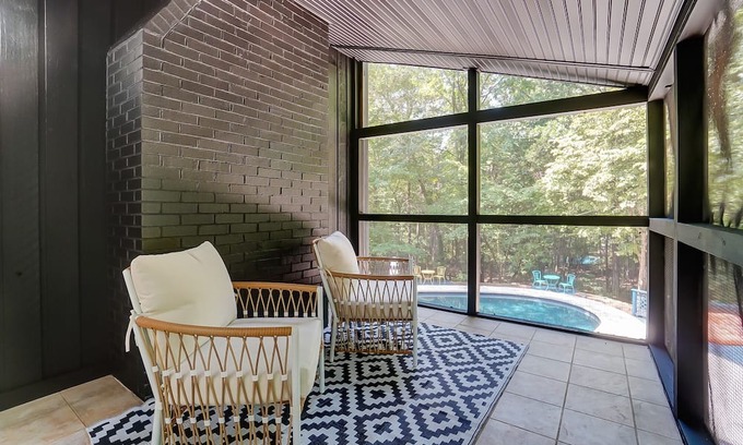 Charlotte House | {The Escape} Amazing Heated Pool Luxury-heated March 1-November 1.