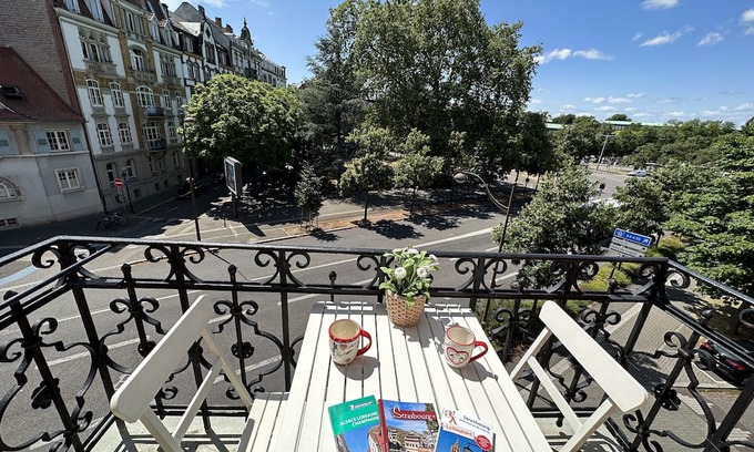 Contades Apartment | Spacieux et Lumineux, Meublé Classé 4 Étoiles