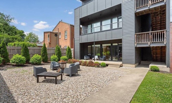 Butchertown Apartment | Nulu Harmony Haven: Urban Oasis