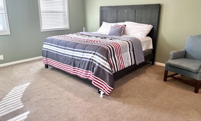 Holladay House | Ultimate Family Ski Getaway in Holladay: Ideal Location and Comfort.