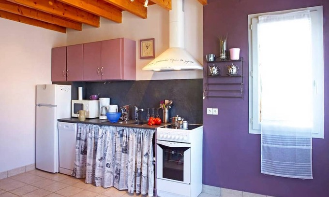 Plouegat-Moysan House | Homerez - Nice house for 6 ppl. with spa and terrace at Plouégat-Moysan