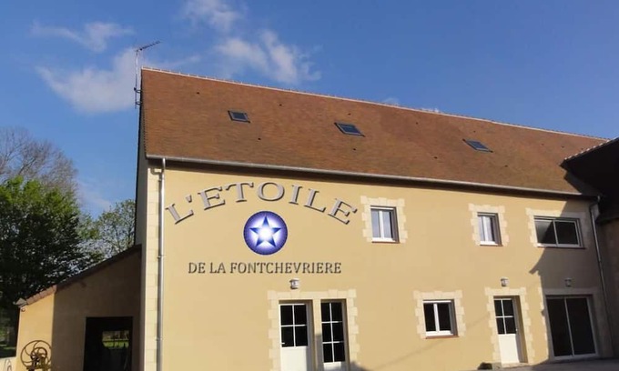 Neuvy-Saint-Sepulchre Bed & Breakfast | Guestroom Neuvy-Saint-Sépulchre, studio flat, 2 persons