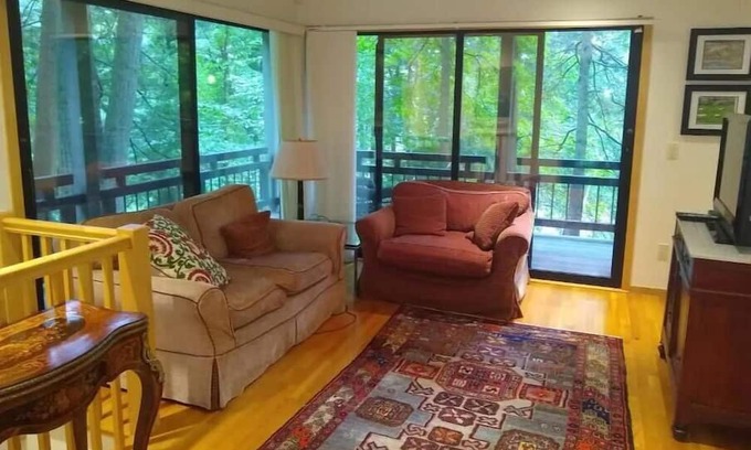 Pound Ridge Cottage | Adirondacks in Westchester