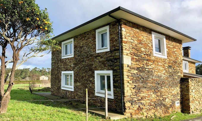 Loiba House | The Cliffs - CountrySeaSide Loiba