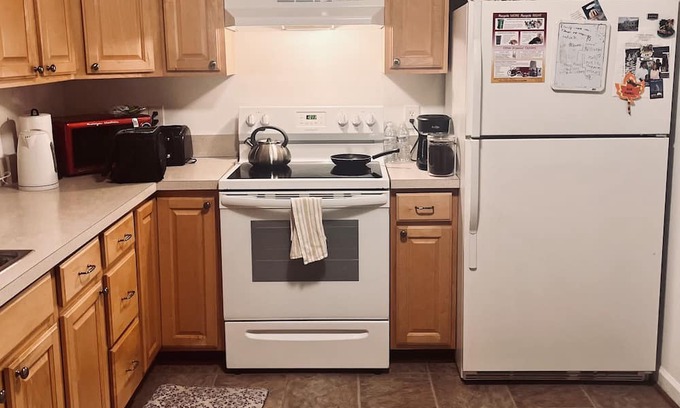 West Laurel House | Cozy home away from home.