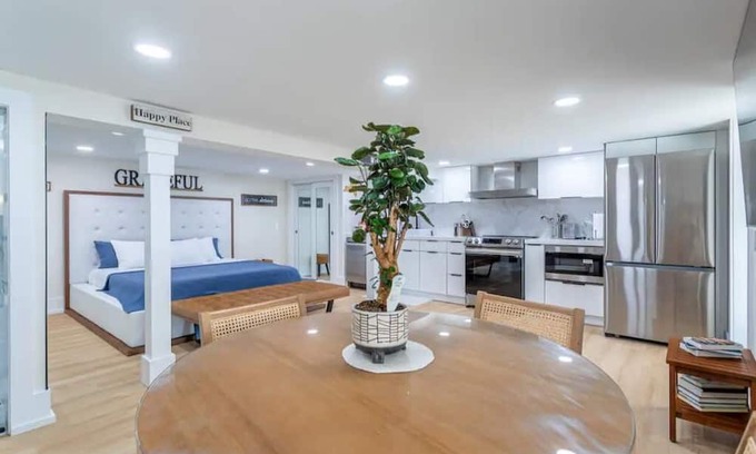 Huntington Apartment | Luxe Provincial Style Studio w/ Patio & Parking