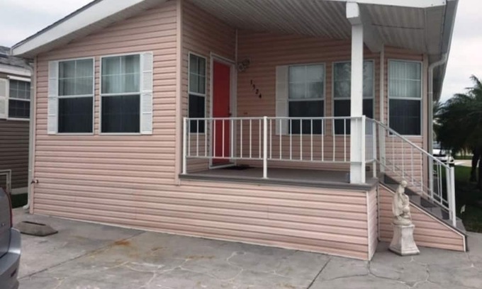 Nettles Island House | House on Porpoise Island | 2 Bed, 2 Bath