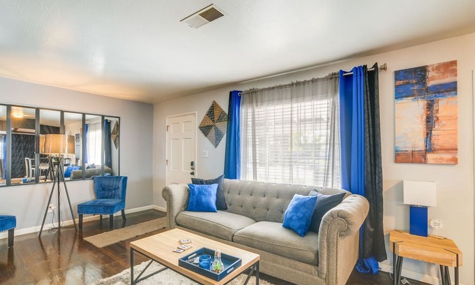 Parkway-South Sacramento House | Sacramento Home w/ Yard, Close to Downtown!
