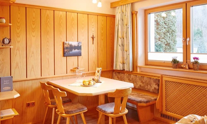 Ried im Oberinntal Apartment | Ferienwohnung Edelweiss - Apartment Kuprian Tobias