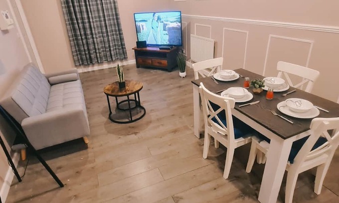 Barnsley Apartment | Charming 1-Bed Apartment in Barnsley