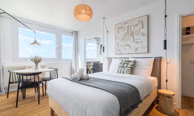 Hellemmes-Lille Apartment | Lille Hellemmes - Nice studio with parking !