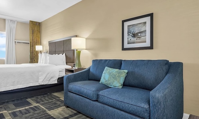 Vacaville House | Great Relaxing Overnight Stay! Free Breakfast, Close to Nut Tree Family Park!