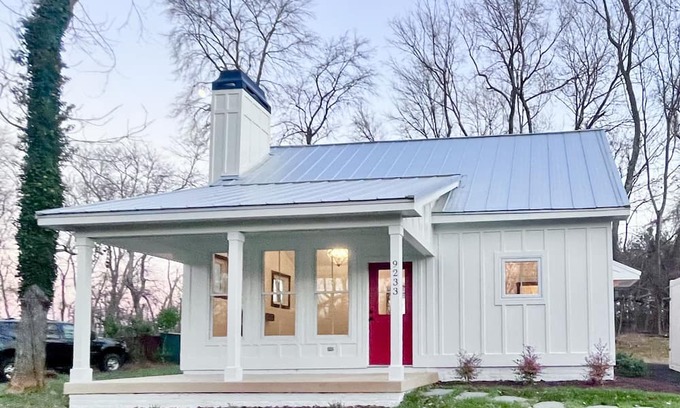 Upperville House | Upperville Hunt Box