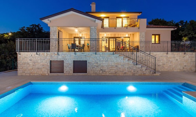 Zurkovo Villa | Cozy villa with amazing view from terrace, pool, close to the beach