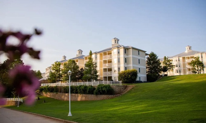 Flint Condo | Holiday Inn Villages Resort -2BD Sleeps up to 6