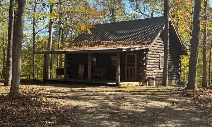 Mauckport Cabin | Gorgeous Cabin surrounded by wildlife!