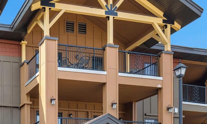 West Yellowstone Condo | 2-bedroom condo in superb West Yellowstone with fitness and AC