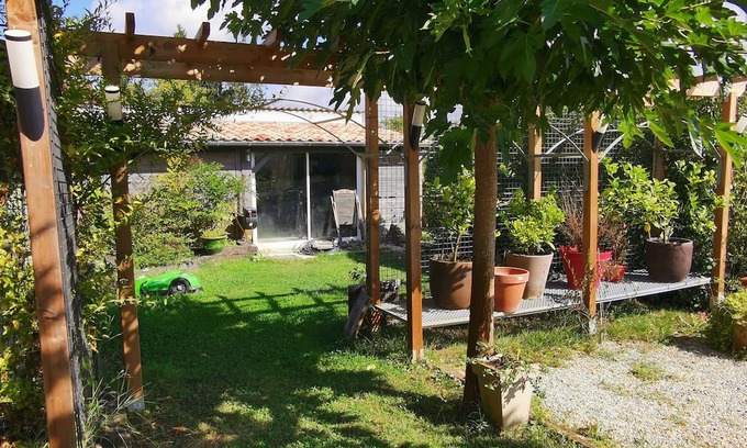 Latresne House | Charming Cottage in Latresne – Peace, Nature, and Well-Being at Bordeaux’s Doorstep