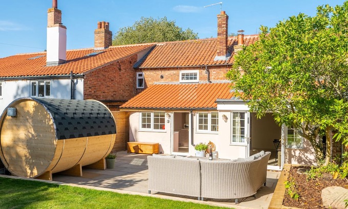 Docking Cottage | Waterhen Cottage, Docking, Norfolk