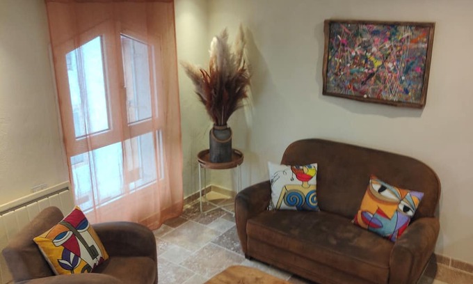 Oyonnax Apartment | Modern, fully-equipped apartment in town center, located between lakes and mountains