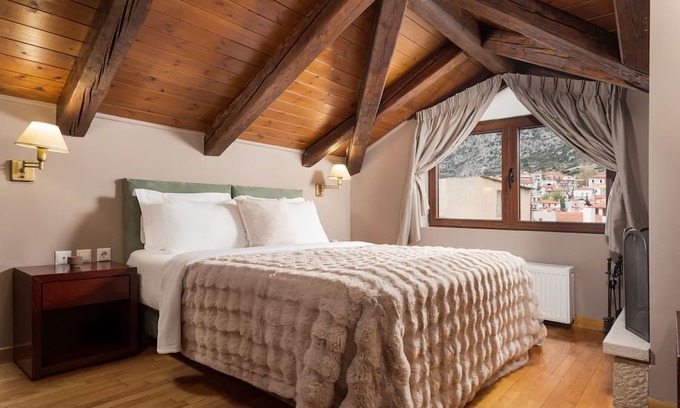 Arachova Hotel | Family Room by Mons Arachova