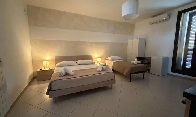 Caltagirone House | In the heart of the historic center, a few steps from the famous staircase