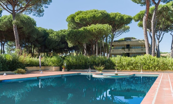 Cinquale Apartment | Beautiful apartment for 4 people with pool, A/C, WIFI, TV and balcony