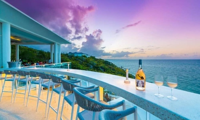 Providenciales Hotel | Boutique Villa w/Stunning Coastal Views Minutes from the Beach