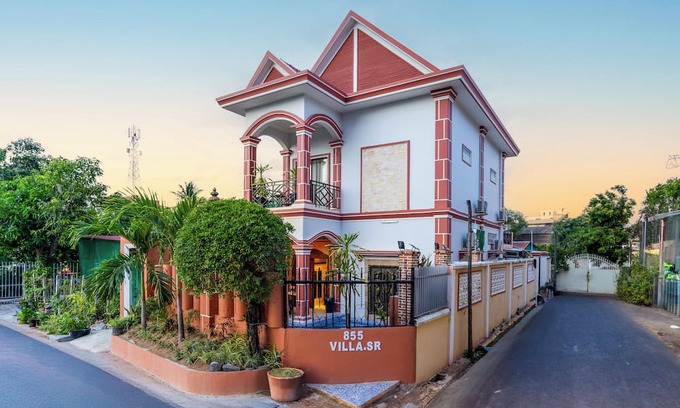 Taphul Village Area Villa | Entire Villa 4 Bed room with poolside+Breakfast himself+Free wi-fi