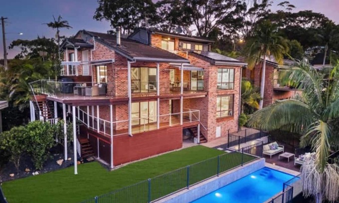 Tascott House | Coastal Luxury 2BR w Pool & Entertainer's Paradise
