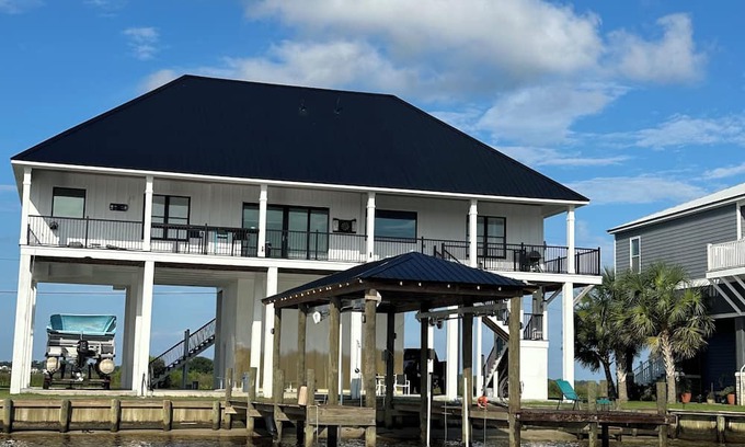 Biloxi House | Biloxi Waterfront Rental for Cruisin’ the Coast – 3BR/2BA House