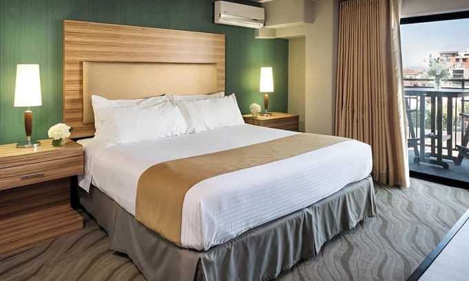 Little Italy Hotel | Boutique-Style Bay View Suite Near Petco Park & Balboa Park Museums | 3 Units