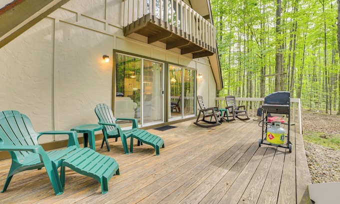 Mancelona Cabin | Woodsy A-Frame Cabin w/Lakes of the North Access