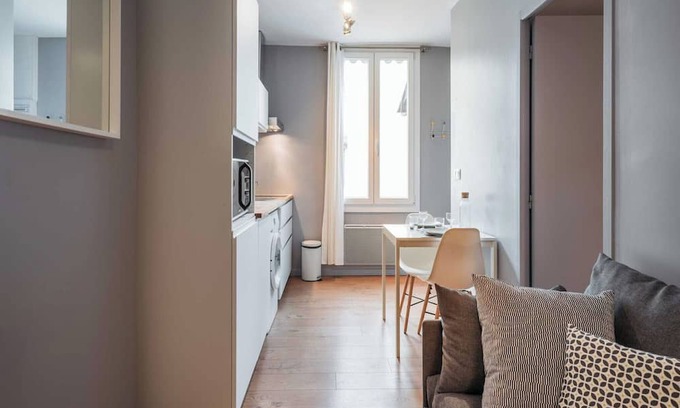 Perrache Apartment | DIFY Apt Seguin 1BR/4P - Perrache/Confluence